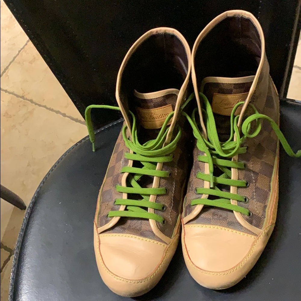 Man US size 9 Louis Vuitton sneakers!!!!